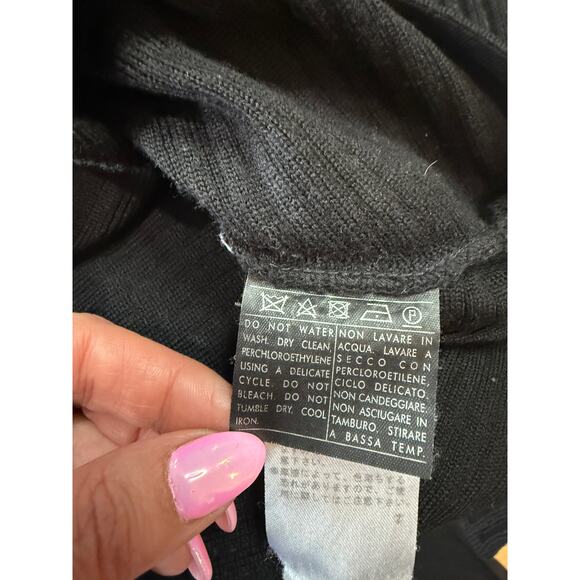 Vintage Salvatore Ferragamo Black Wool Sweater*Lightweight*Slanted V Neck - Picture 6 of 6